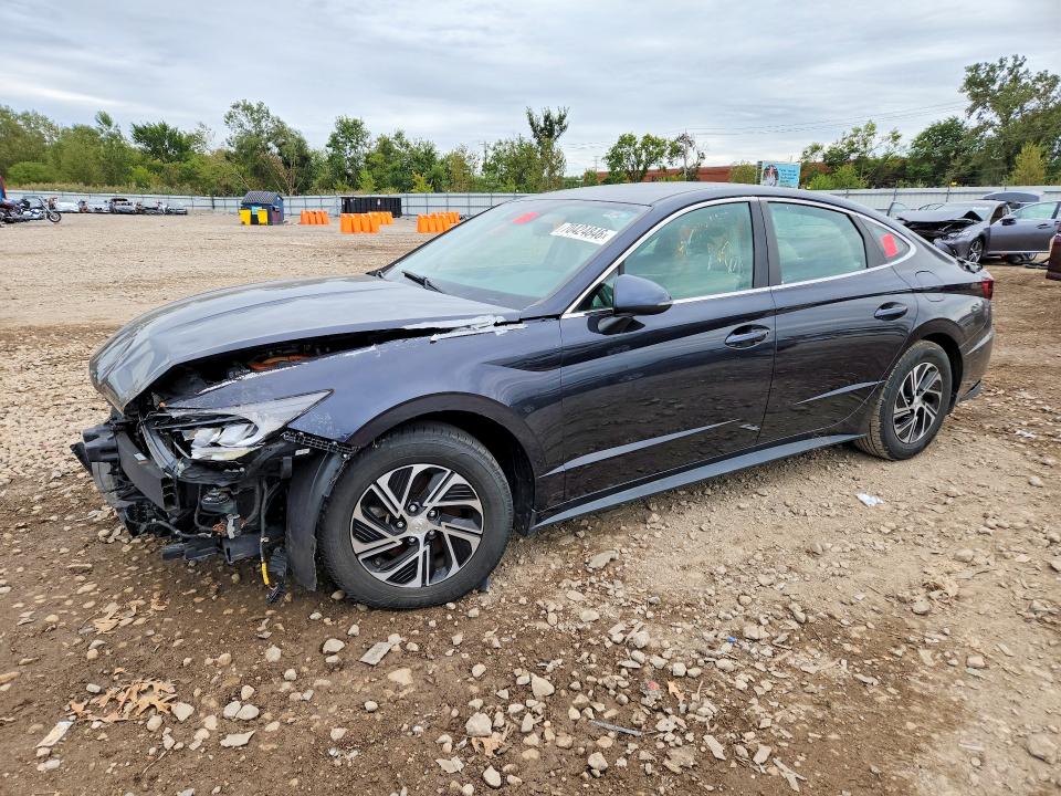 2020 Hyundai Sonata Hybrid მანქანა იყიდება აუქციონზე, vin: KMHL24JJ6LA012735, აუქციონის ნომერი: 70424846