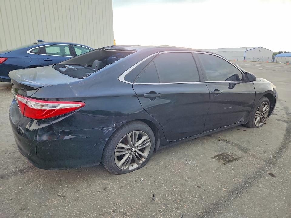 2017 Toyota Camry მანქანა იყიდება აუქციონზე, vin: 4T1BF1FK2HU393327, აუქციონის ნომერი: 69743376