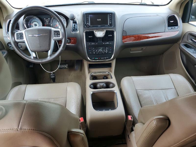 69531966 :رقم المزاد ، 2C4RC1CG4DR677206 vin ، 2013 Chrysler Town & Country مزاد بيع