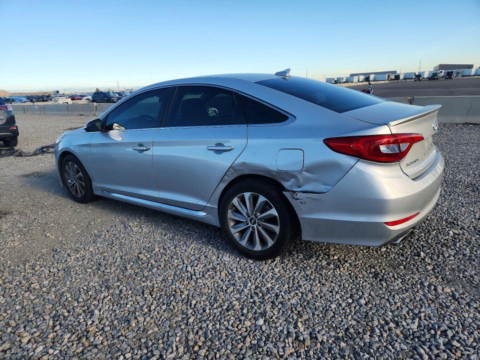 2015 Hyundai Sonata მანქანა იყიდება აუქციონზე, vin: 5NPE34AF0FH070343, აუქციონის ნომერი: 67270736