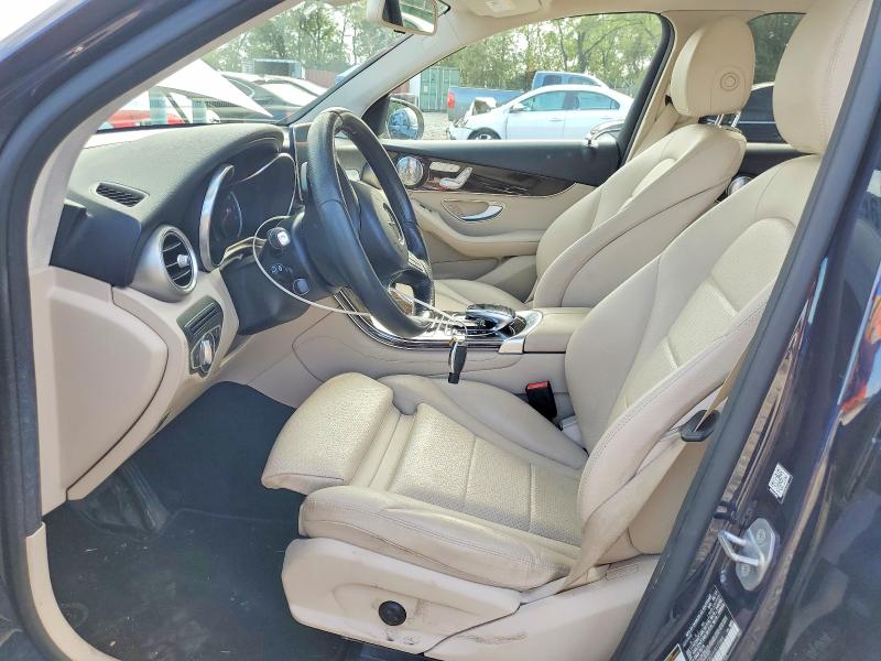 68500106 :رقم المزاد ، WDC0G4KB0HV012384 vin ، 2017 Mercedes-benz Glc مزاد بيع