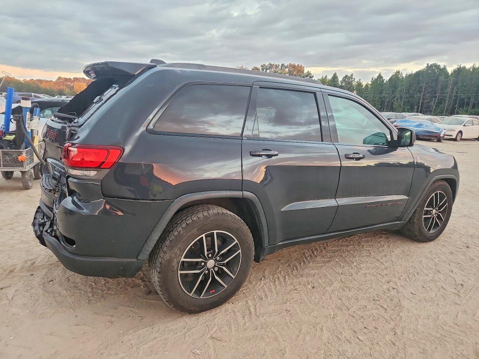 Продаж на аукціоні авто 2018 Jeep Grand Cherokee, vin: 1C4RJFLG6JC268258, номер лоту: 68809366