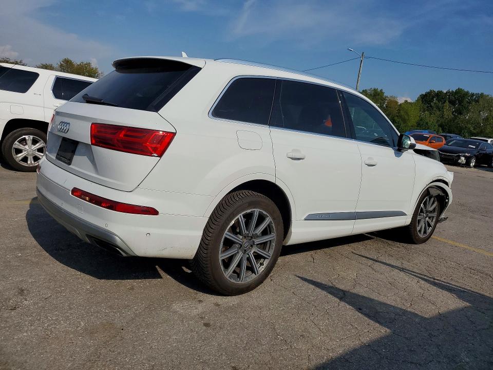 68914686 :رقم المزاد ، WA1LHAF72KD021082 vin ، 2019 Audi Q7 مزاد بيع