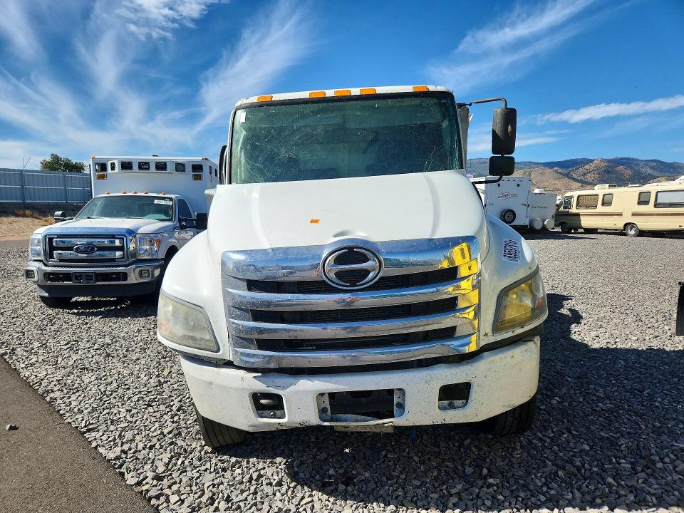 69597816 :رقم المزاد ، 5PVNJ8JVXL4S76937 vin ، 2020 Hino 258/268 مزاد بيع