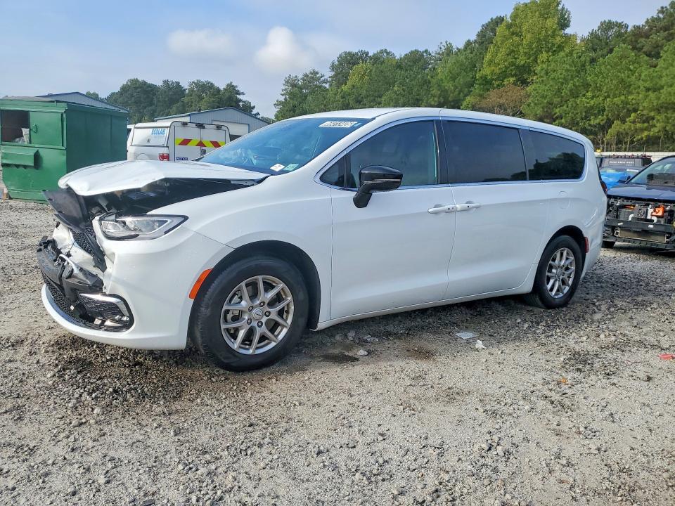 Auction sale of the 2026 Chrysler Pacifica, vin: 2C4RC1BG8TR239708, lot number: 69313406