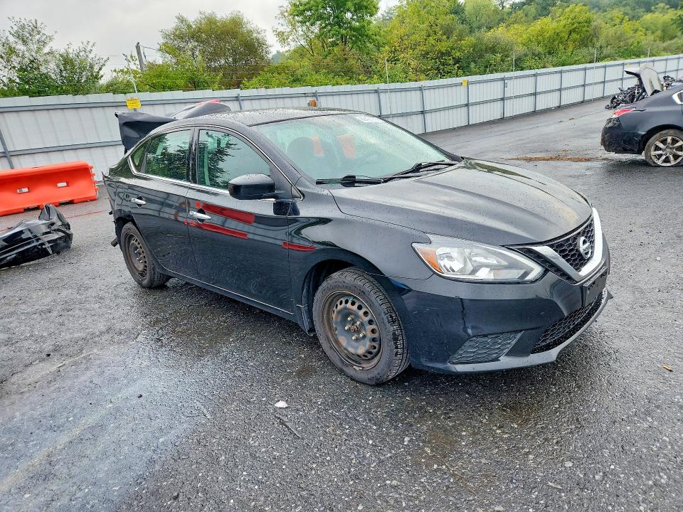 Продаж на аукціоні авто 2017 Nissan Sentra, vin: 3N1AB7AP7HY373625, номер лоту: 69424016