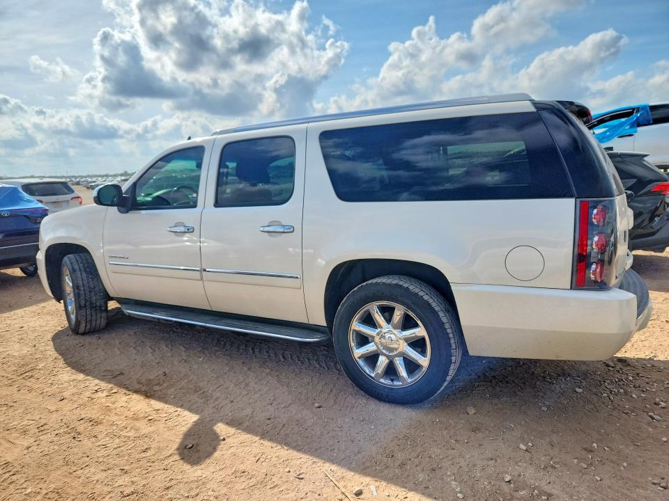 69644436 :رقم المزاد ، 1GKS2MEF0ER136546 vin ، 2014 Gmc Yukon Xl مزاد بيع