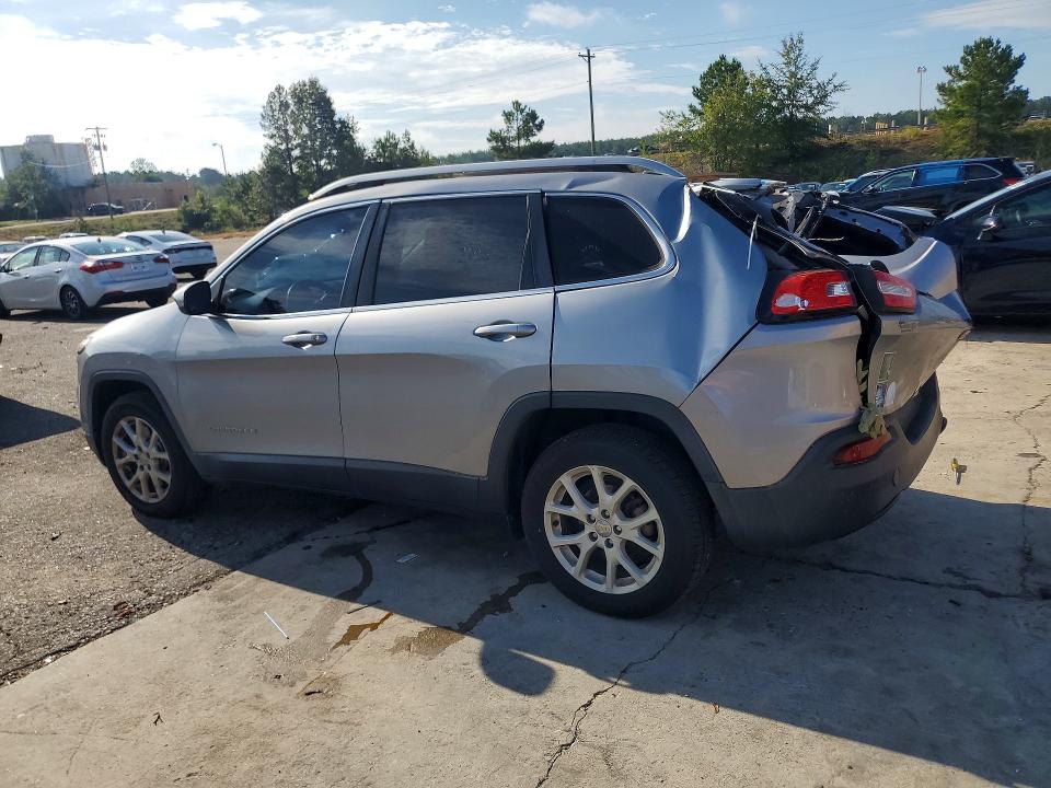 68696246 :رقم المزاد ، 1C4PJLCB1HW660762 vin ، 2017 Jeep Cherokee مزاد بيع