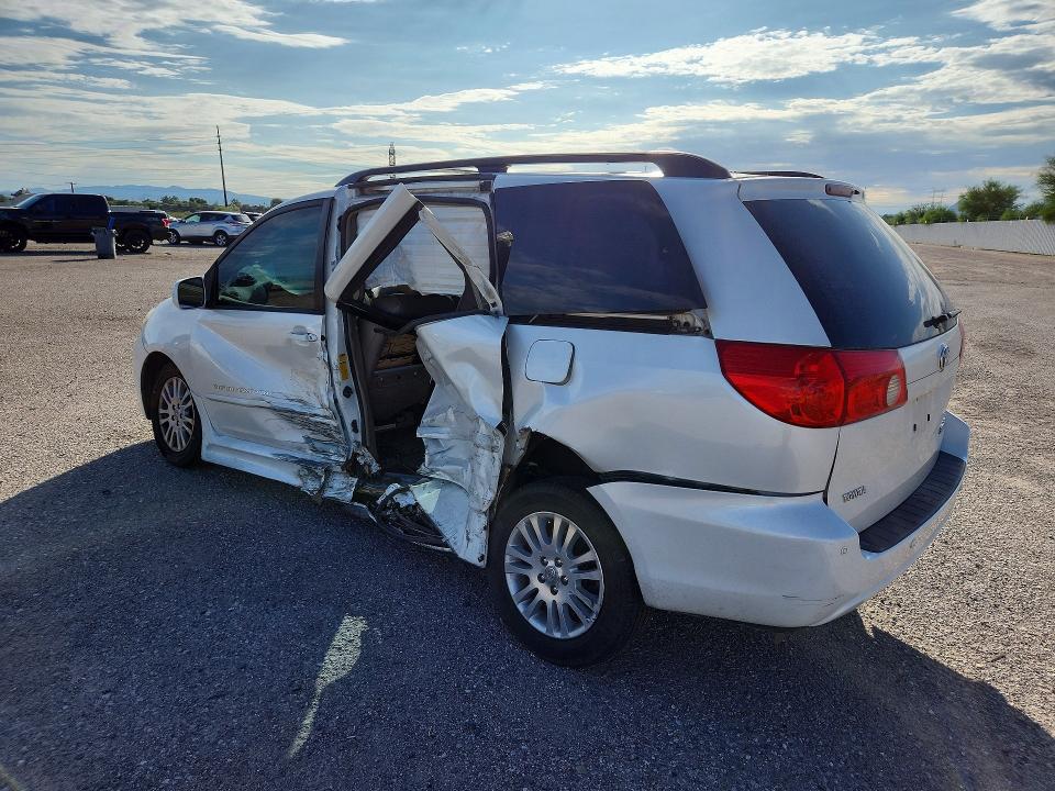 Продажа на аукционе авто 2010 Toyota Sienna, vin: 5TDYK4CC3AS335844, номер лота: 68096446
