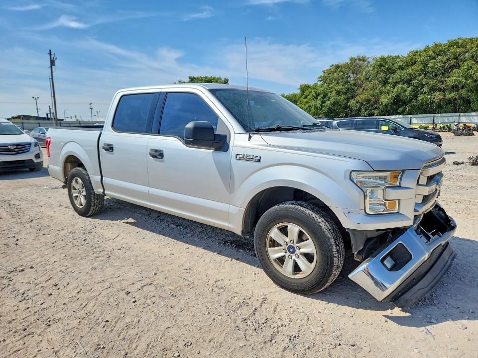 68700746 :رقم المزاد ، 1FTEW1C86FKD41654 vin ، 2015 Ford F150 مزاد بيع