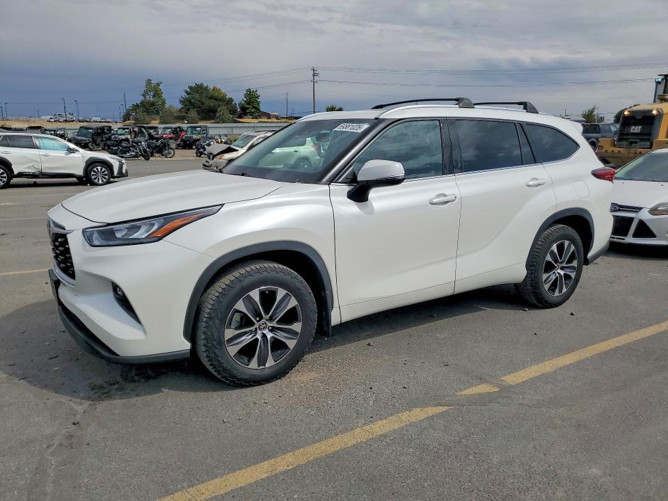 69881026 :رقم المزاد ، 5TDHZRBH8LS519802 vin ، 2020 Toyota Highlander مزاد بيع