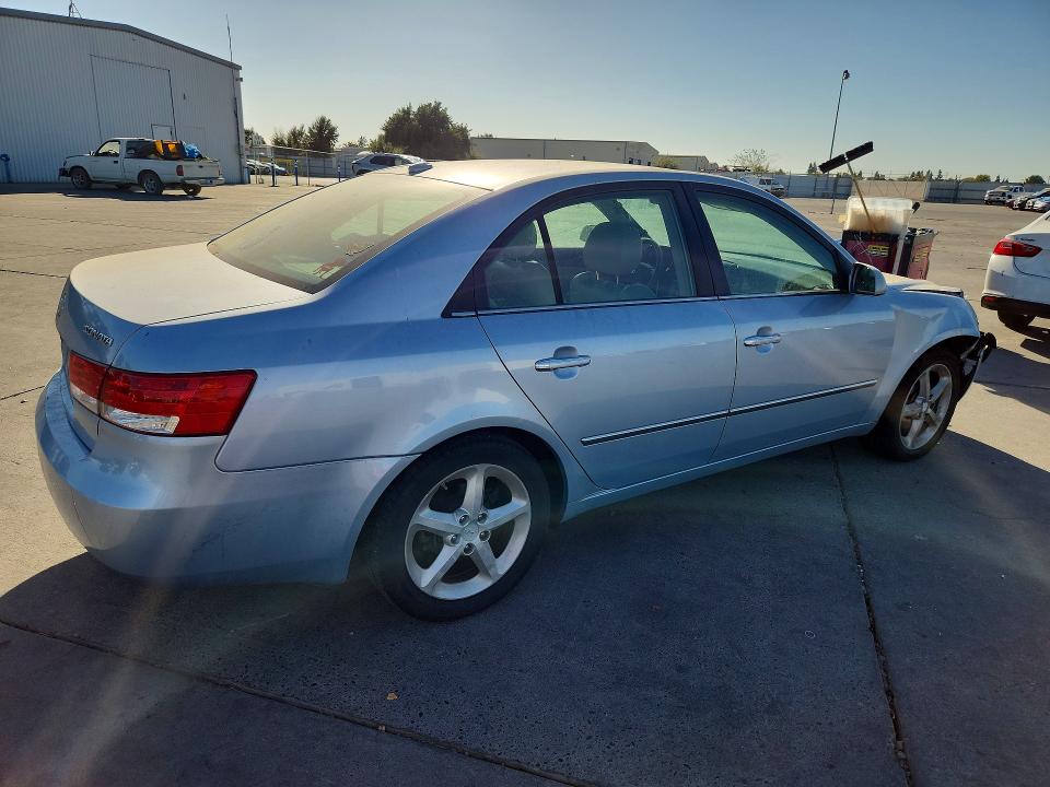 70011096 :رقم المزاد ، 5NPEU46CX8H330083 vin ، 2008 Hyundai Sonata مزاد بيع
