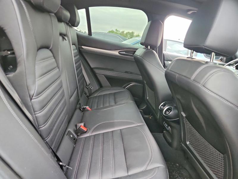 70046916 :رقم المزاد ، ZASPAKBN4N7D47773 vin ، 2022 Alfa Romeo Stelvio مزاد بيع