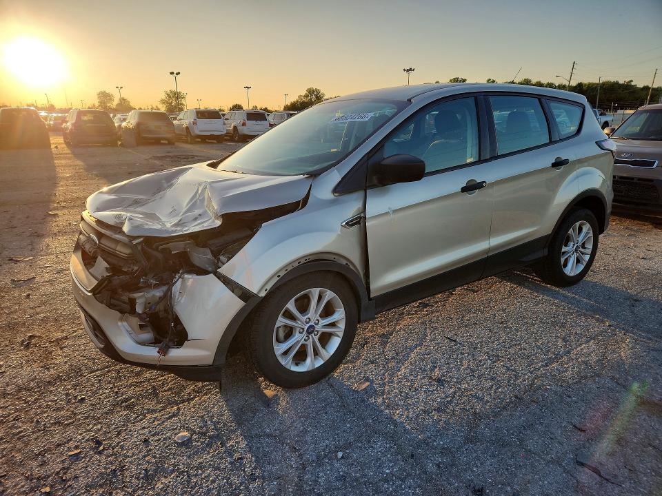 2018 Ford Escape მანქანა იყიდება აუქციონზე, vin: 1FMCU0F7XJUA20056, აუქციონის ნომერი: 68804266