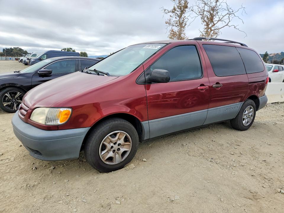 69676356 :رقم المزاد ، 4T3ZF13C12U488519 vin ، 2002 Toyota Sienna مزاد بيع