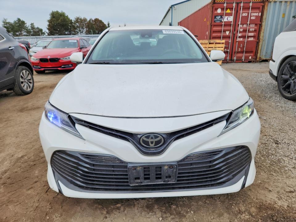 Aukcja sprzedaży 2018 Toyota Camry, vin: 4T1B11HK1JU109624, numer aukcji: 69899536