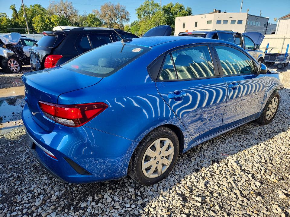 2022 Kia Rio მანქანა იყიდება აუქციონზე, vin: 3KPA24AD2NE436841, აუქციონის ნომერი: 68690076