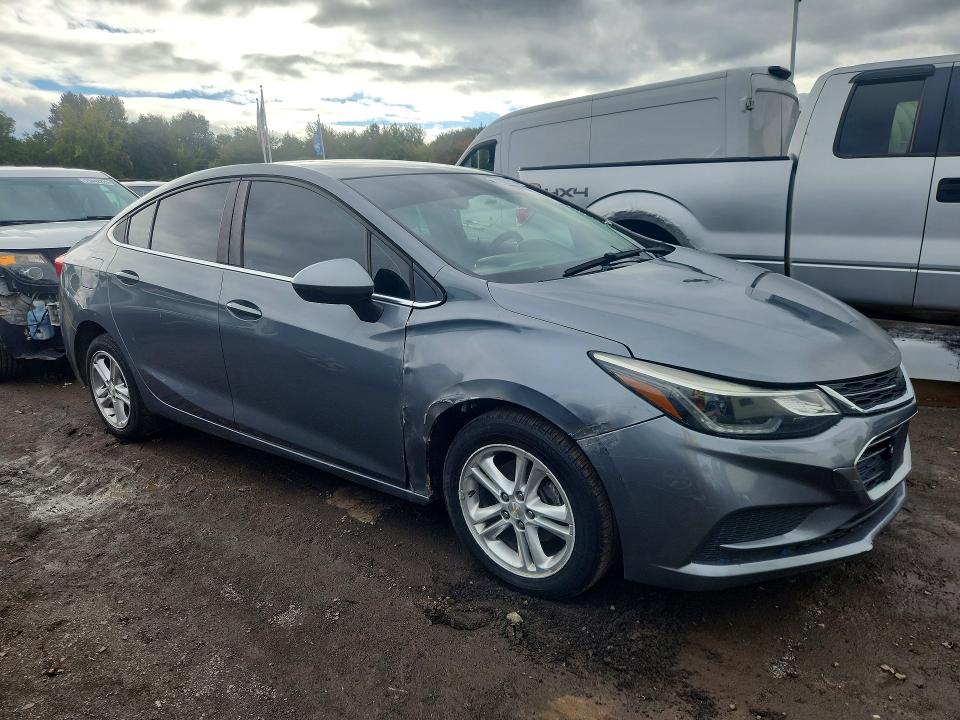 Продаж на аукціоні авто 2018 Chevrolet Cruze, vin: 1G1BE5SM1J7128370, номер лоту: 71028656