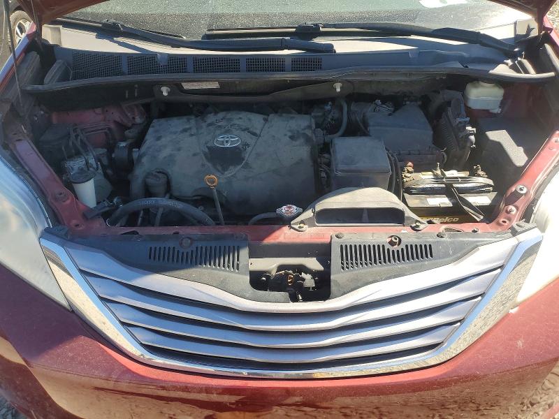 2017 Toyota Sienna მანქანა იყიდება აუქციონზე, vin: 5TDYZ3DC8HS831575, აუქციონის ნომერი: 68499126