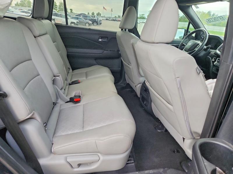 69106336 :رقم المزاد ، 5FNYF8H0XLB011579 vin ، 2020 Honda Passport مزاد بيع
