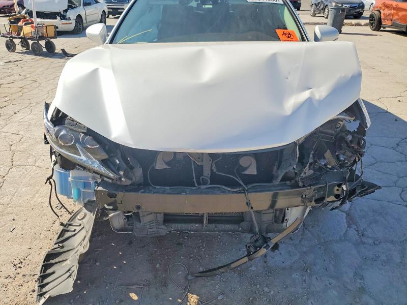 67044366 :رقم المزاد ، 58ABK1GG6JU083704 vin ، 2018 Lexus Es مزاد بيع