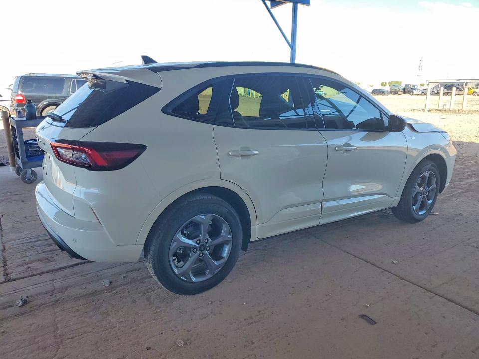 Продажа на аукционе авто 2023 Ford Escape, vin: 1FMCU0MN9PUA16994, номер лота: 68274236