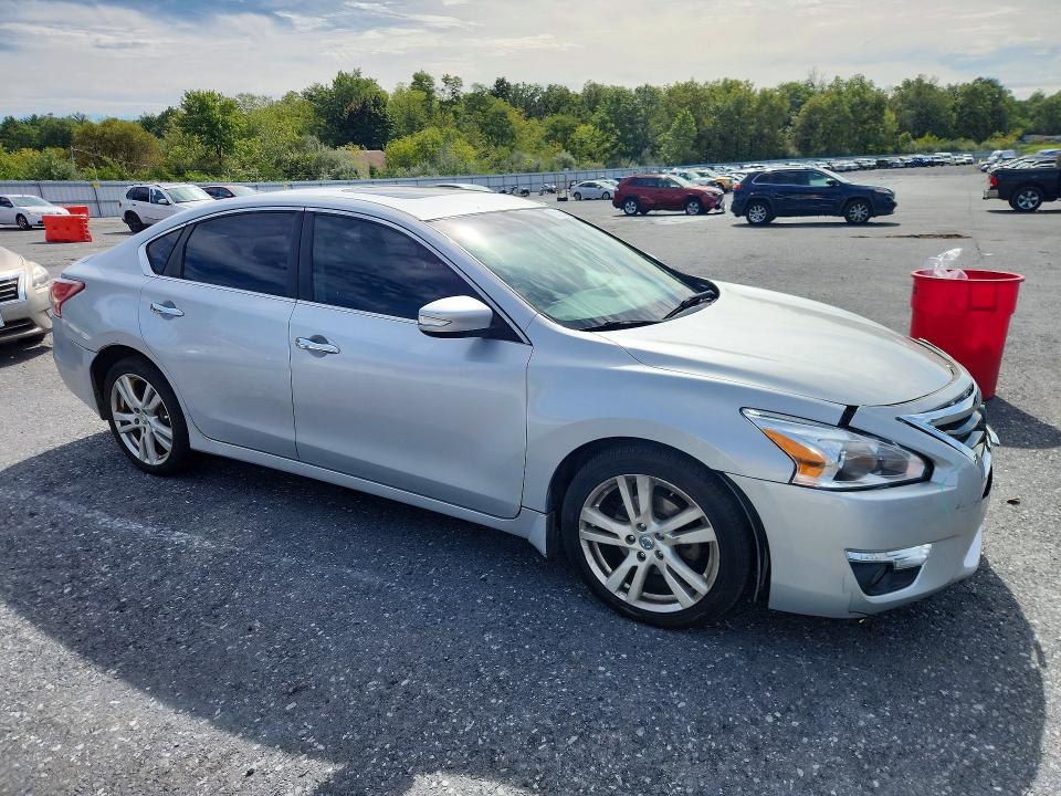 Продажа на аукционе авто 2013 Nissan Altima, vin: 1N4BL3AP0DC159480, номер лота: 70039436
