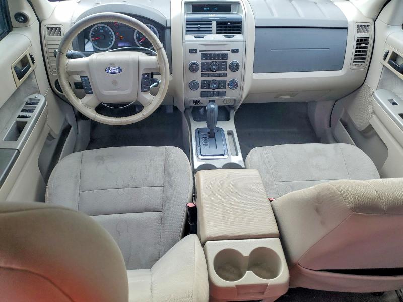 2010 Ford Escape მანქანა იყიდება აუქციონზე, vin: 1FMCU0DG9AKB89905, აუქციონის ნომერი: 68221786