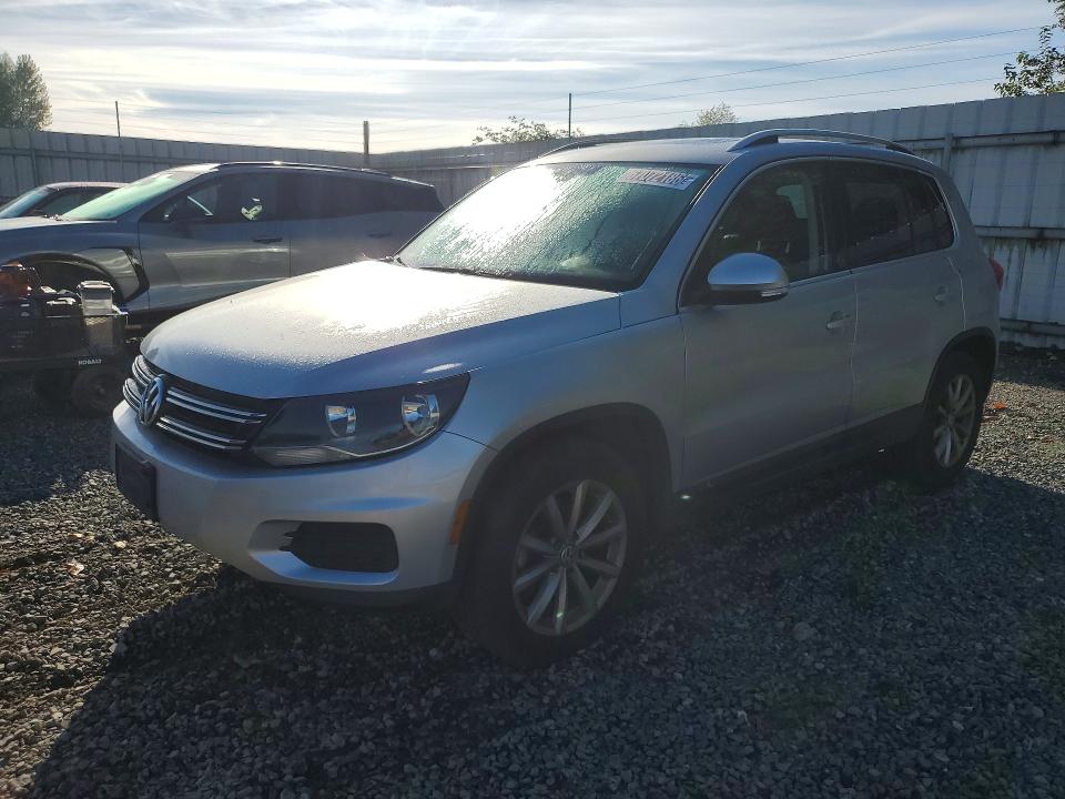 2017 Volkswagen Tiguan მანქანა იყიდება აუქციონზე, vin: WVGRV7AX4HW501216, აუქციონის ნომერი: 67072186