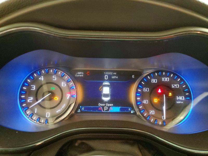69364636 :رقم المزاد ، 1C3CCCDG0FN727653 vin ، 2015 Chrysler 200 مزاد بيع
