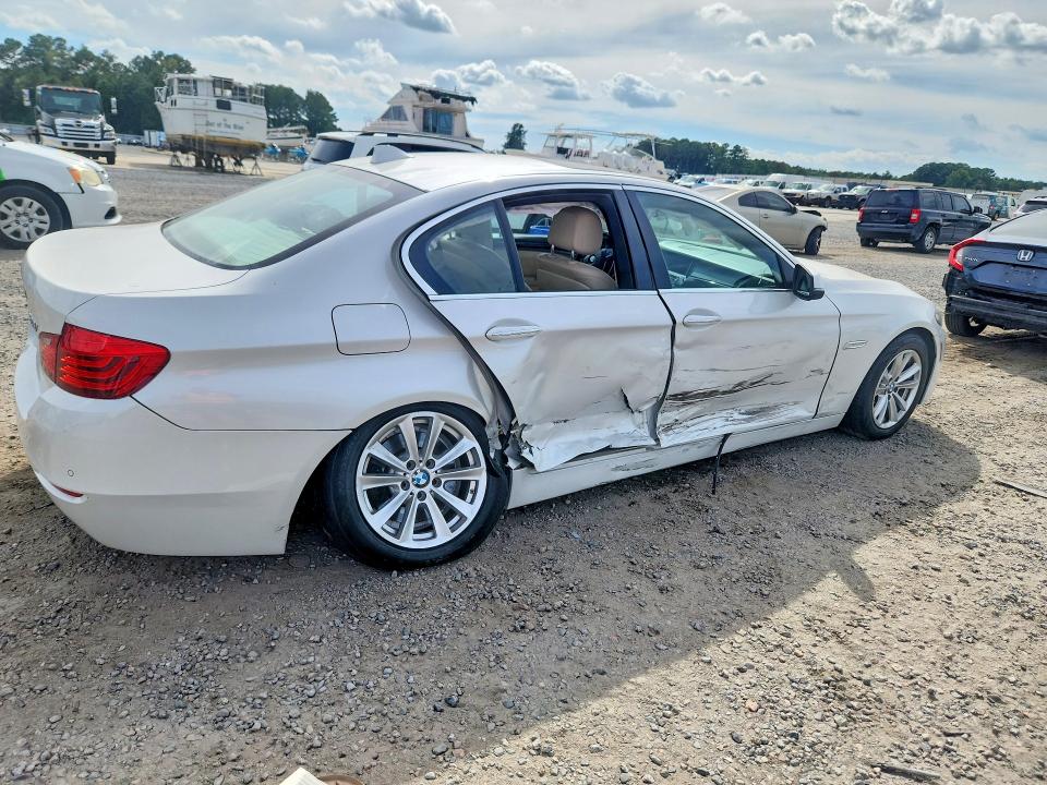 Продажа на аукционе авто 2015 Bmw 528, vin: WBA5A7C53FD625798, номер лота: 68348436