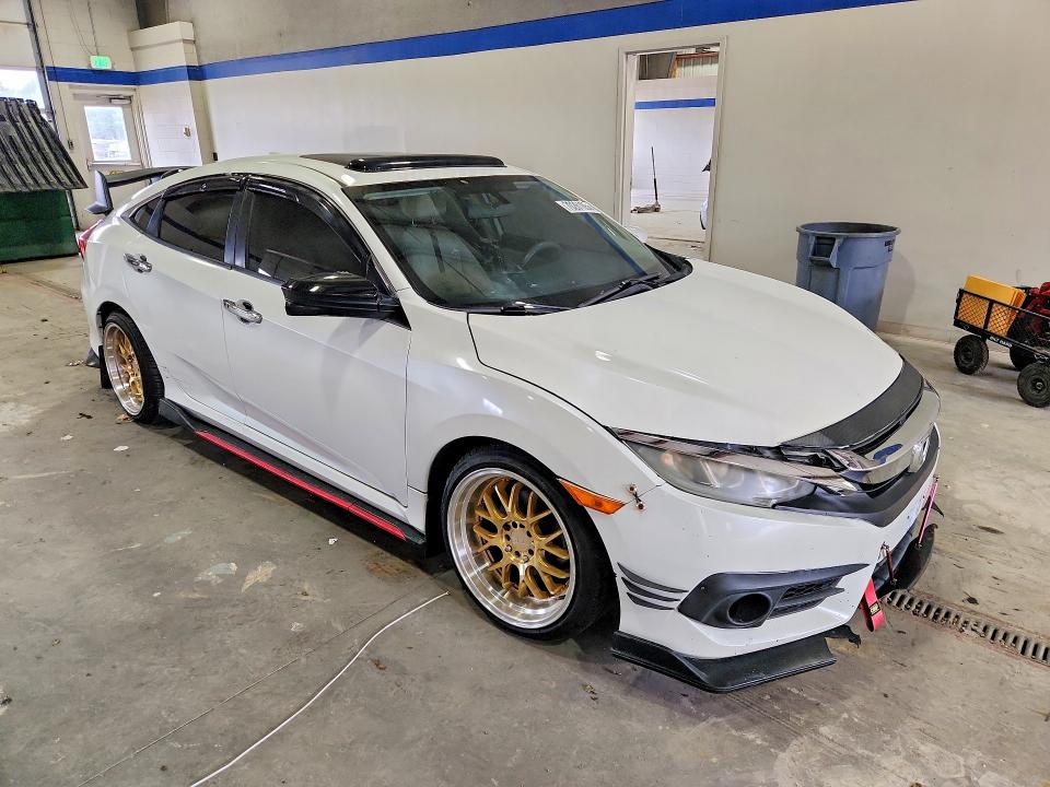 Продаж на аукціоні авто 2016 Honda Civic, vin: 2HGFC1F33GH631843, номер лоту: 70261856