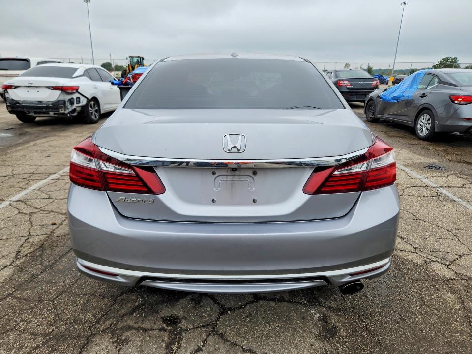 69584416 :رقم المزاد ، 1HGCR2F95HA235845 vin ، 2017 Honda Accord مزاد بيع