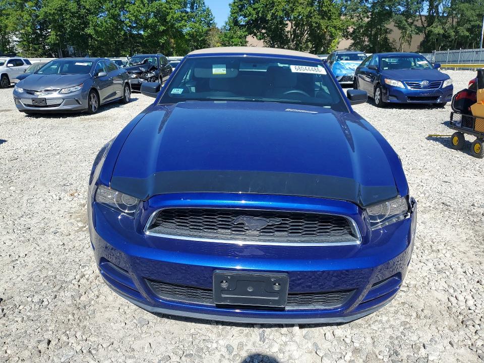68044486 :رقم المزاد ، 1ZVBP8EM7D5222880 vin ، 2013 Ford Mustang مزاد بيع