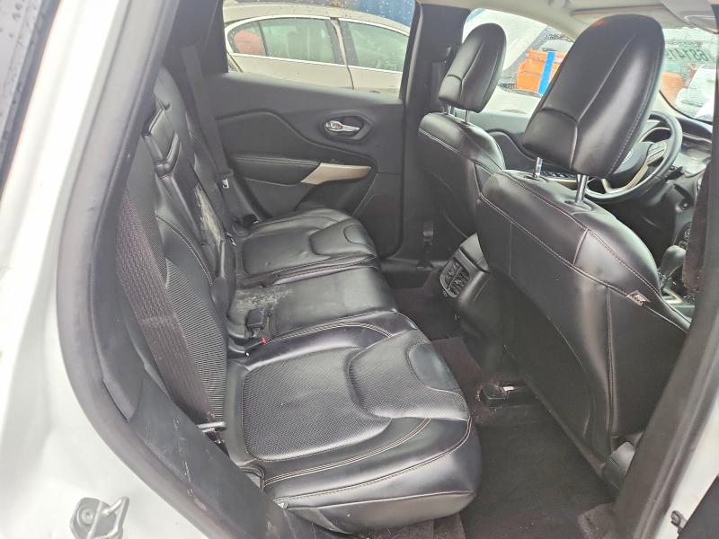 68141986 :رقم المزاد ، 1C4PJMDS8HW618495 vin ، 2017 Jeep Cherokee مزاد بيع