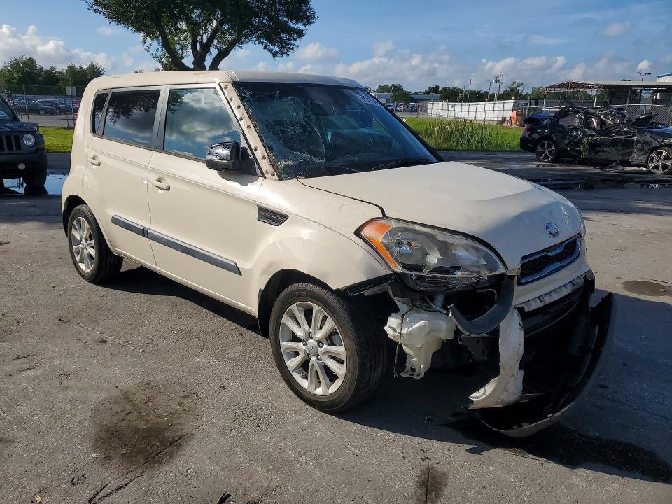 68979246 :رقم المزاد ، KNDJT2A61D7775334 vin ، 2013 Kia Soul مزاد بيع