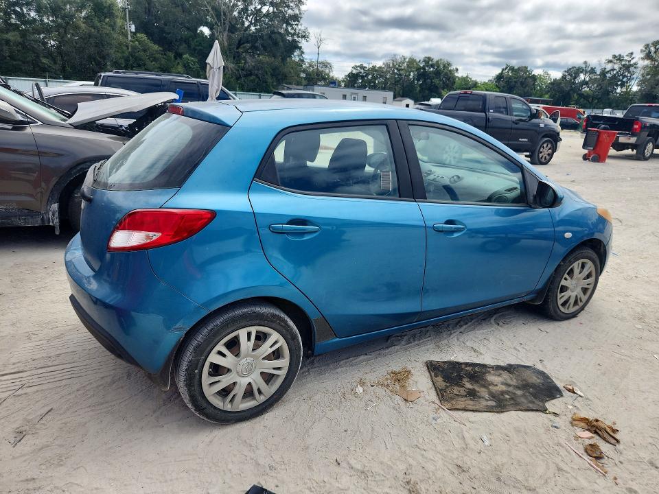 2011 Mazda Mazda2 მანქანა იყიდება აუქციონზე, vin: JM1DE1HY9B0126976, აუქციონის ნომერი: 70006146