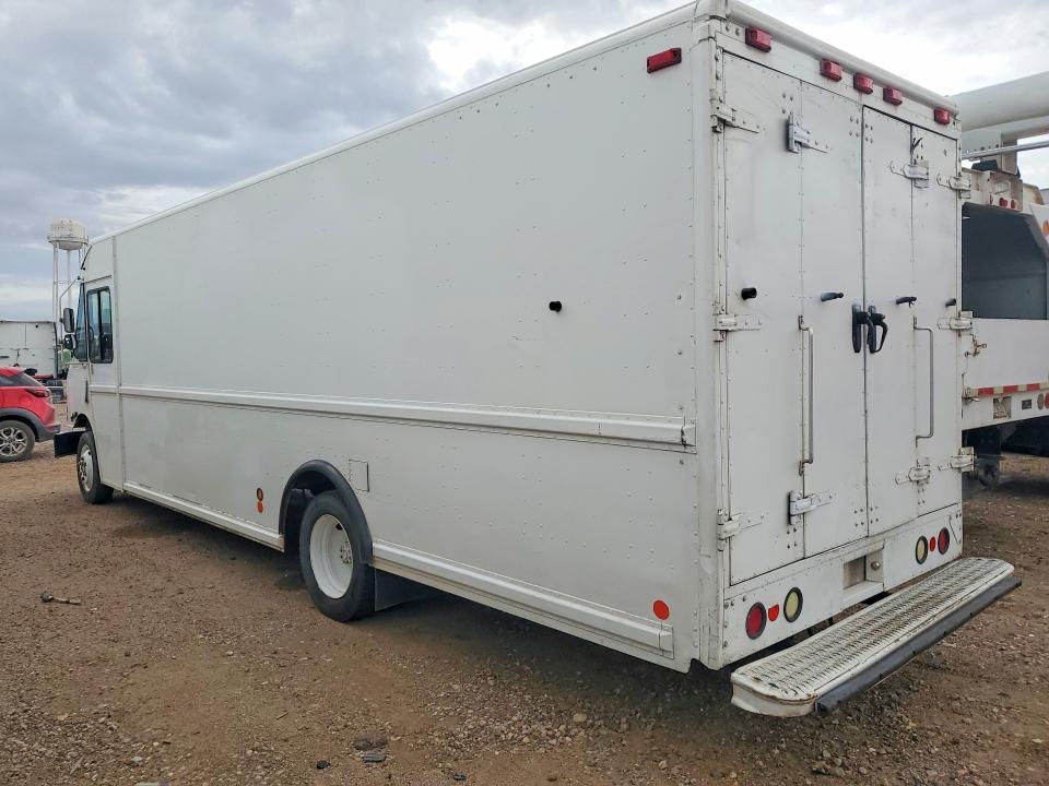 2004 Freightliner Mt45 Chassis მანქანა იყიდება აუქციონზე, vin: 4UZAANBW14CM64480, აუქციონის ნომერი: 69232876