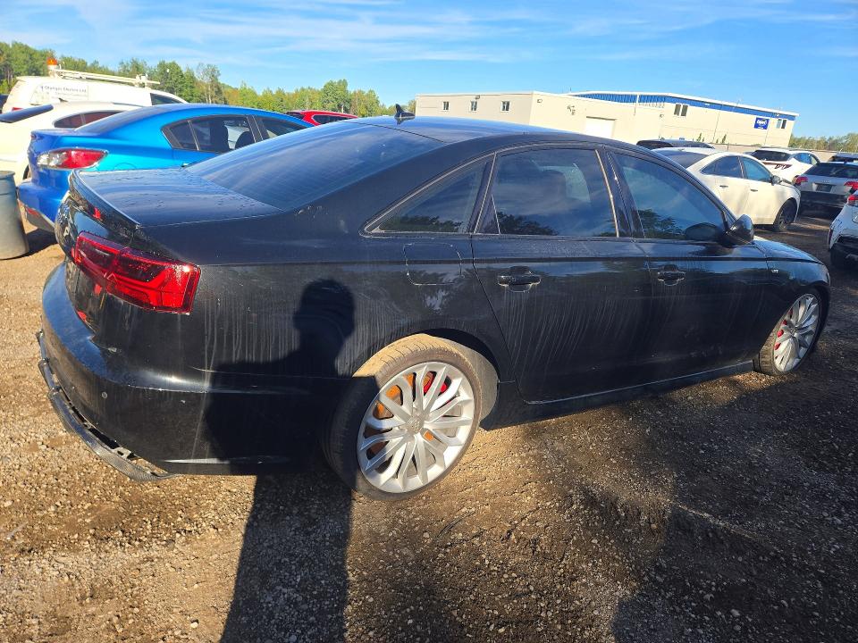 Продаж на аукціоні авто 2018 Audi S6, vin: WAUFFAFC5JN004417, номер лоту: 65934536