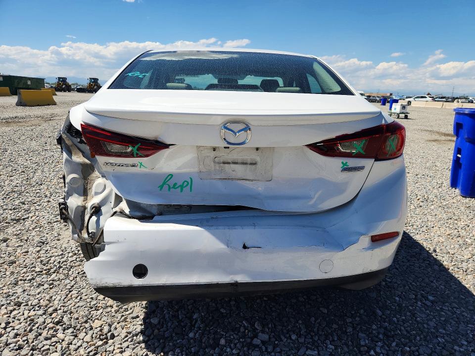 66929736 :رقم المزاد ، 3MZBM1V78FM194272 vin ، 2015 Mazda 3 مزاد بيع