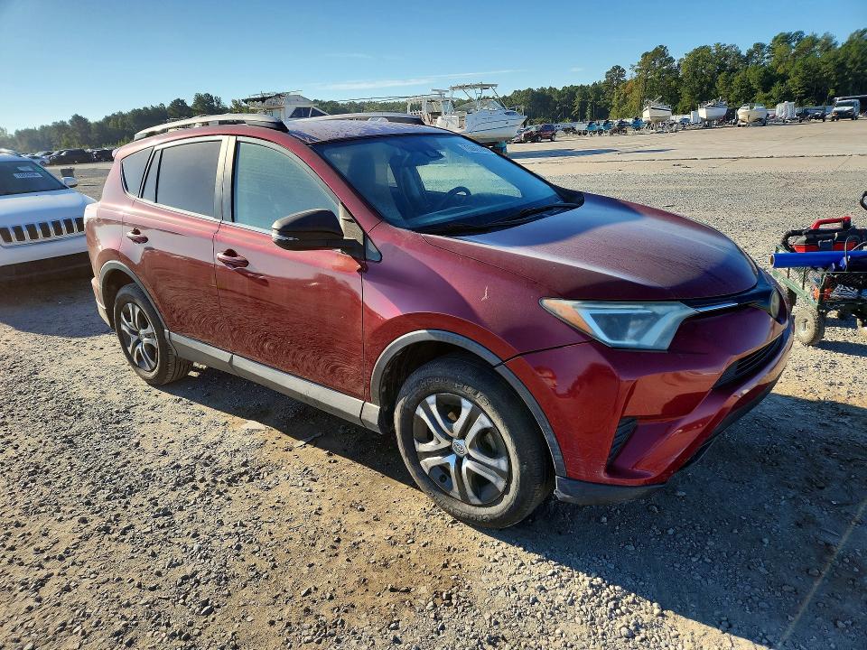 70669746 :رقم المزاد ، 2T3BFREV9JW825306 vin ، 2018 Toyota Rav4 مزاد بيع
