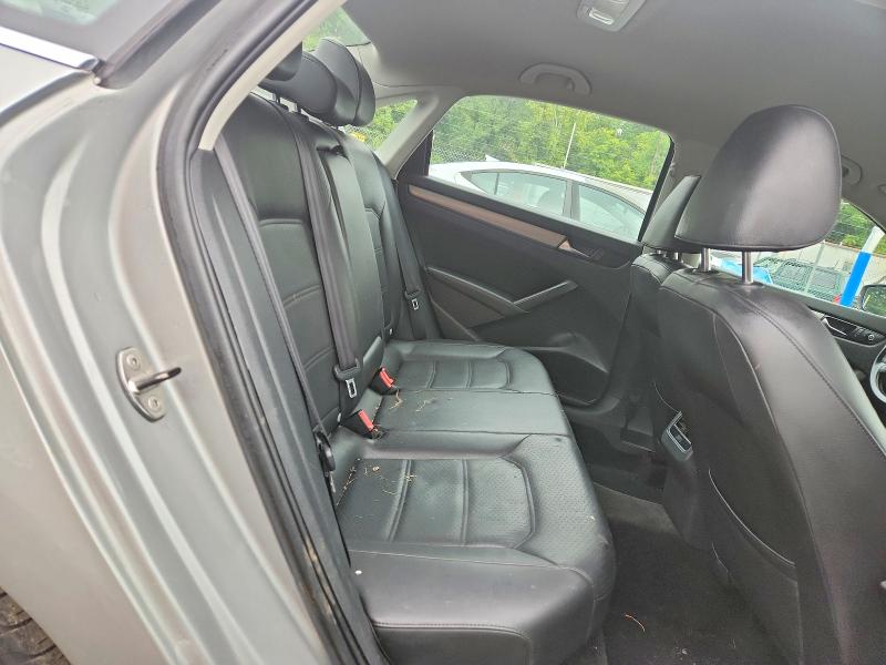 67072806 :رقم المزاد ، 1VWBP7A3XEC007837 vin ، 2014 Volkswagen Passat مزاد بيع