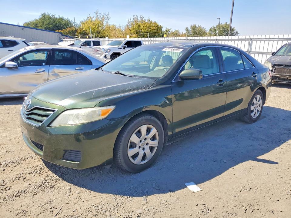 68595086 :رقم المزاد ، 4T1BF3EK2BU591782 vin ، 2011 Toyota Camry مزاد بيع