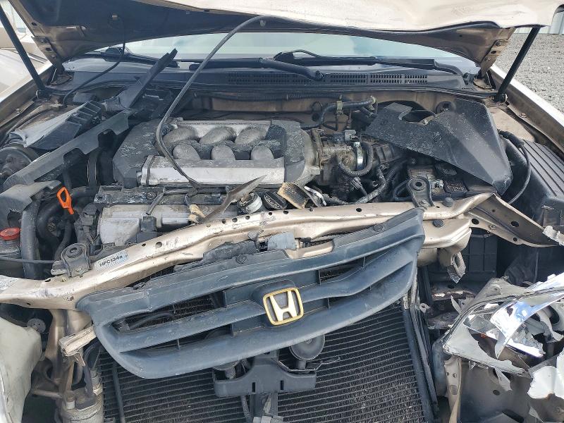 Продажа на аукционе авто 2000 Honda Accord, vin: 1HGCG2252YA801114, номер лота: 70320596