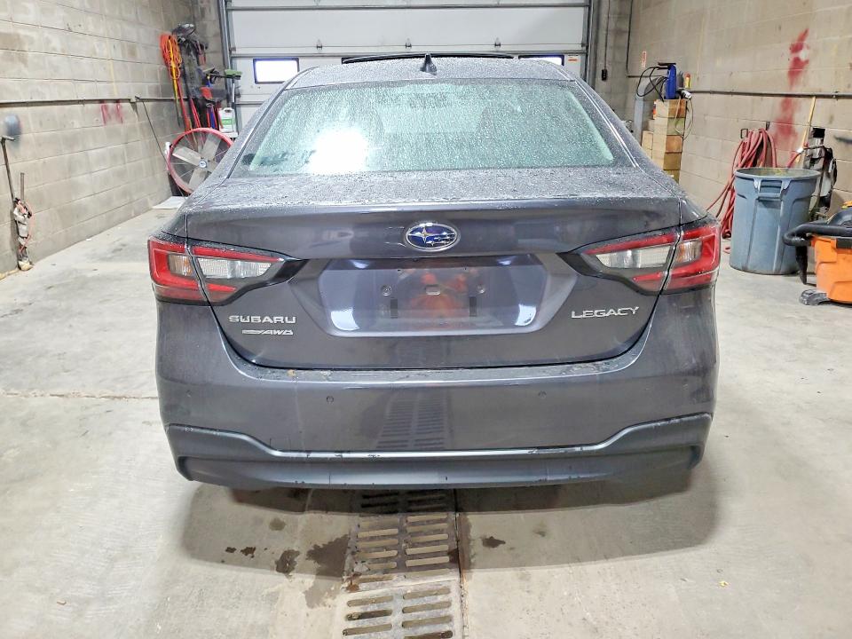 68562676 :رقم المزاد ، 4S3BWAN61N3015784 vin ، 2022 Subaru Legacy مزاد بيع
