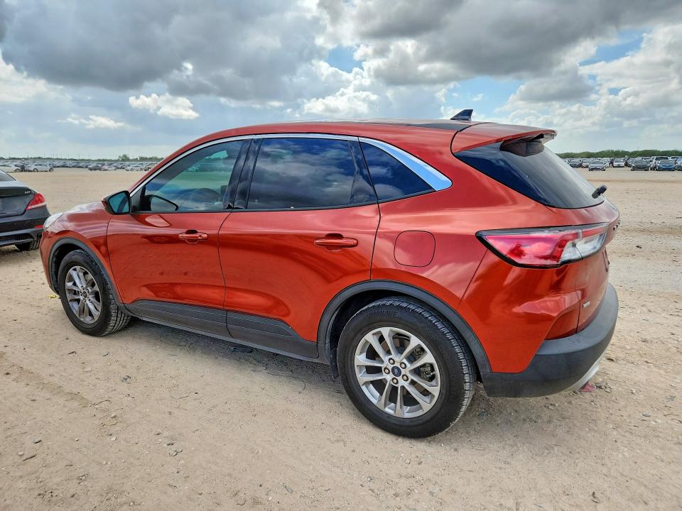 69568826 :رقم المزاد ، 1FMCU0G60LUB02063 vin ، 2020 Ford Escape مزاد بيع