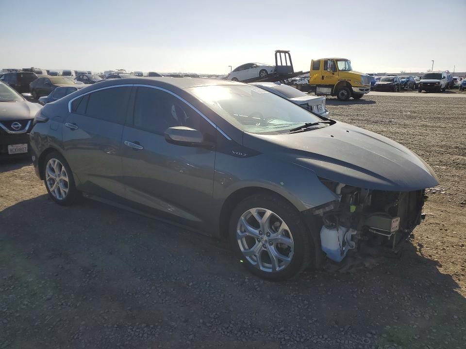 70916186 :رقم المزاد ، 1G1RD6S56HU182498 vin ، 2017 Chevrolet Volt مزاد بيع