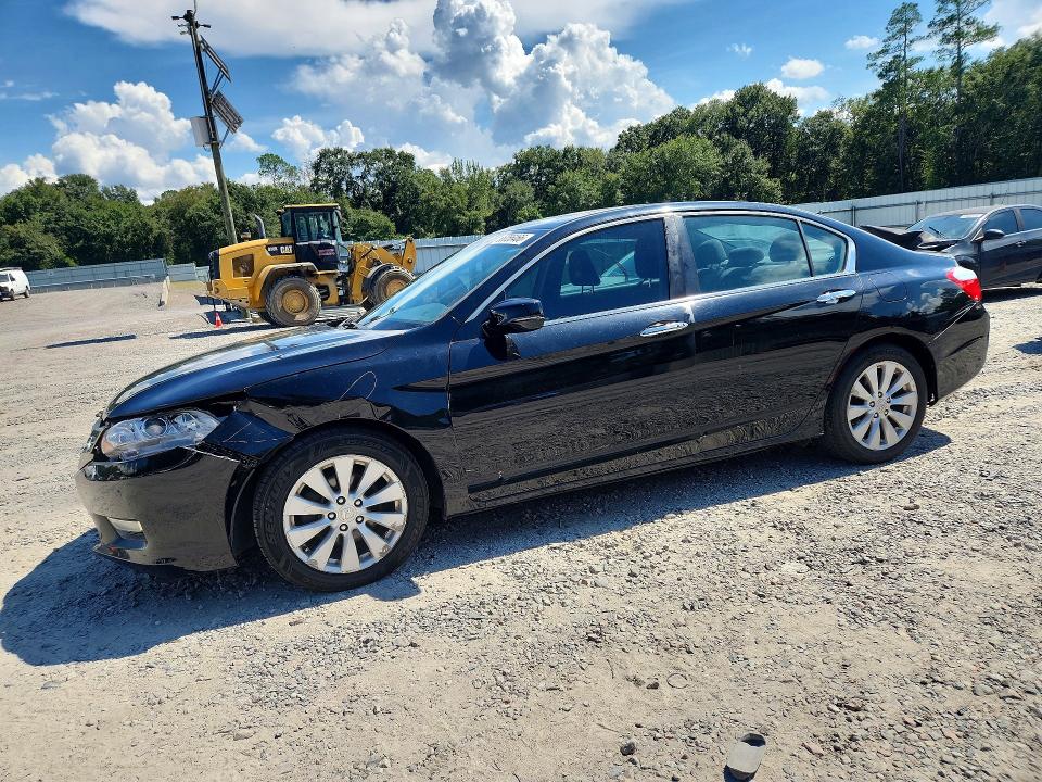 2013 Honda Accord მანქანა იყიდება აუქციონზე, vin: 1HGCR2F75DA170245, აუქციონის ნომერი: 68056466