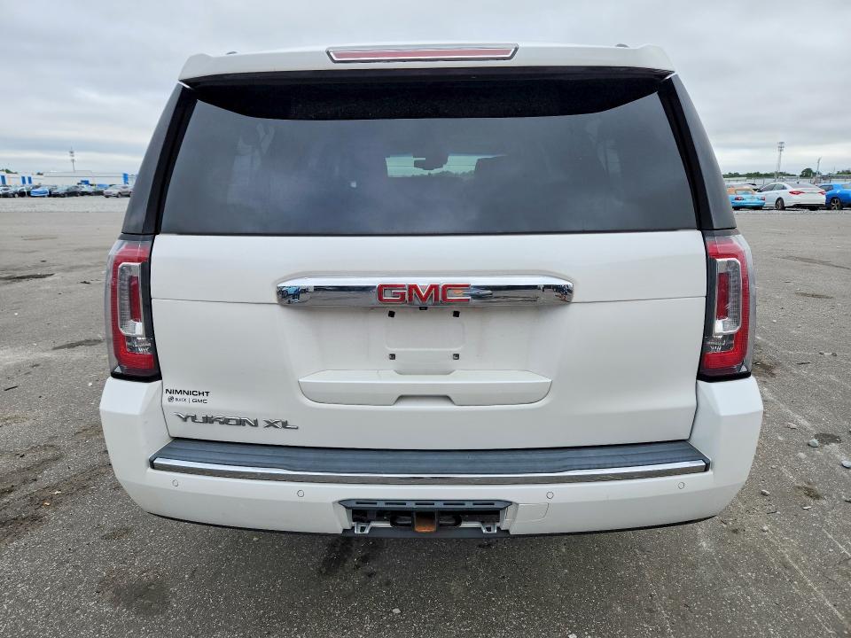 Продажа на аукционе авто 2019 Gmc Yukon Xl, vin: 1GKS1HKJ3KR215417, номер лота: 70368206