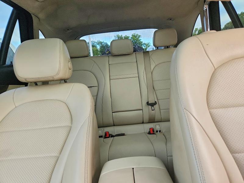 68882566 :رقم المزاد ، WDC0G4KB6KV139681 vin ، 2019 Mercedes-benz Glc مزاد بيع